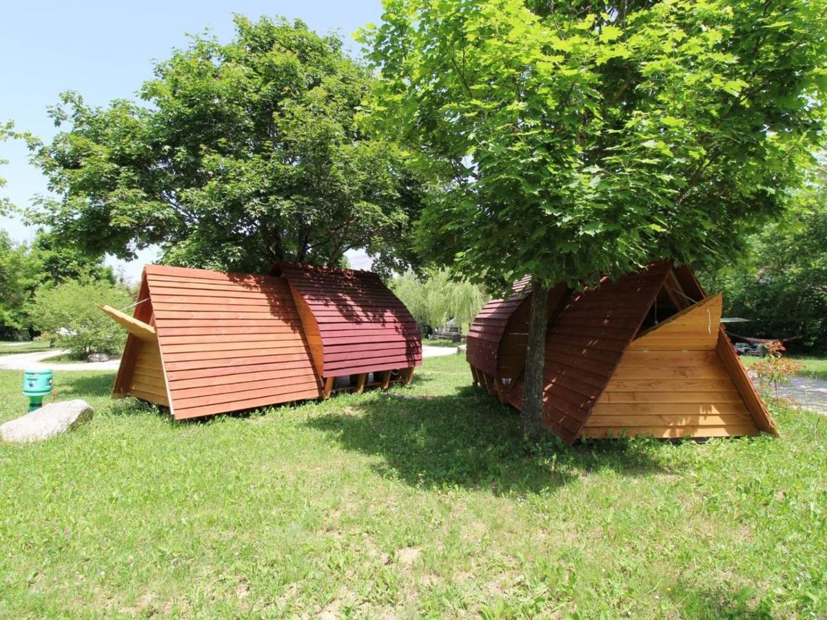 Habitat Createur - Hebergements Insolites Au Camping Municipal "Les Ecureuils" Recoubeau-Jansac Zewnętrze zdjęcie