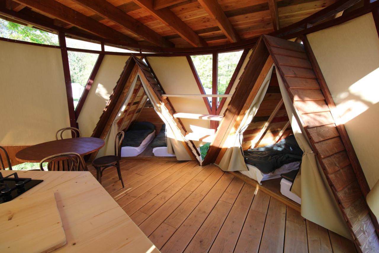 Habitat Createur - Hebergements Insolites Au Camping Municipal "Les Ecureuils" Recoubeau-Jansac Zewnętrze zdjęcie