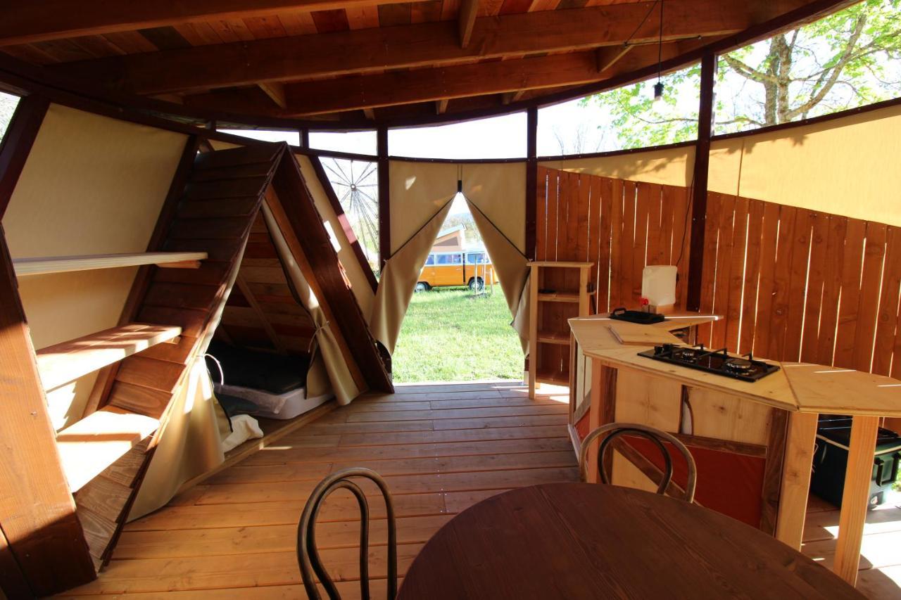 Habitat Createur - Hebergements Insolites Au Camping Municipal "Les Ecureuils" Recoubeau-Jansac Zewnętrze zdjęcie