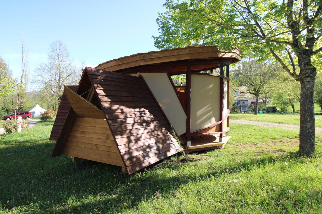 Habitat Createur - Hebergements Insolites Au Camping Municipal "Les Ecureuils" Recoubeau-Jansac Zewnętrze zdjęcie