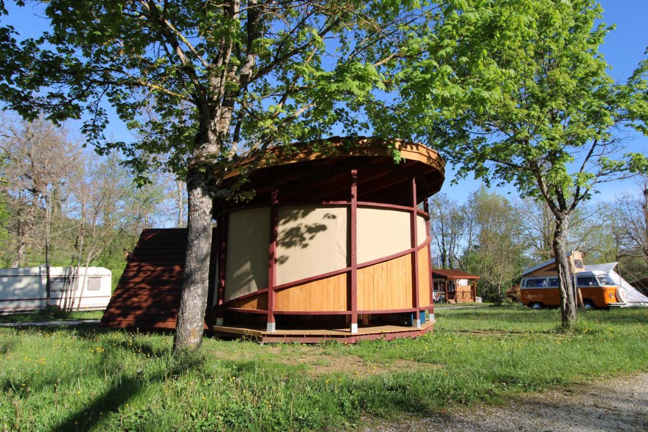 Habitat Createur - Hebergements Insolites Au Camping Municipal "Les Ecureuils" Recoubeau-Jansac Zewnętrze zdjęcie